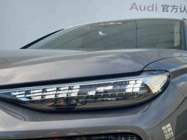 Audi Q6L e-tron — Фото автомобиля 17