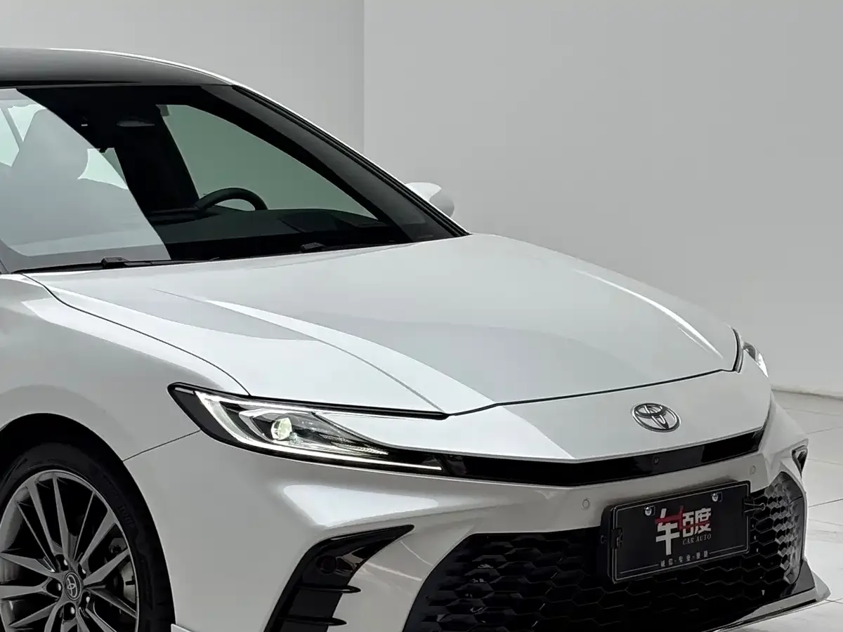 Toyota Camry 2024 Model Dual Hybrid 2.0HXS Sport Plus Edition — Фото автомобиля 11