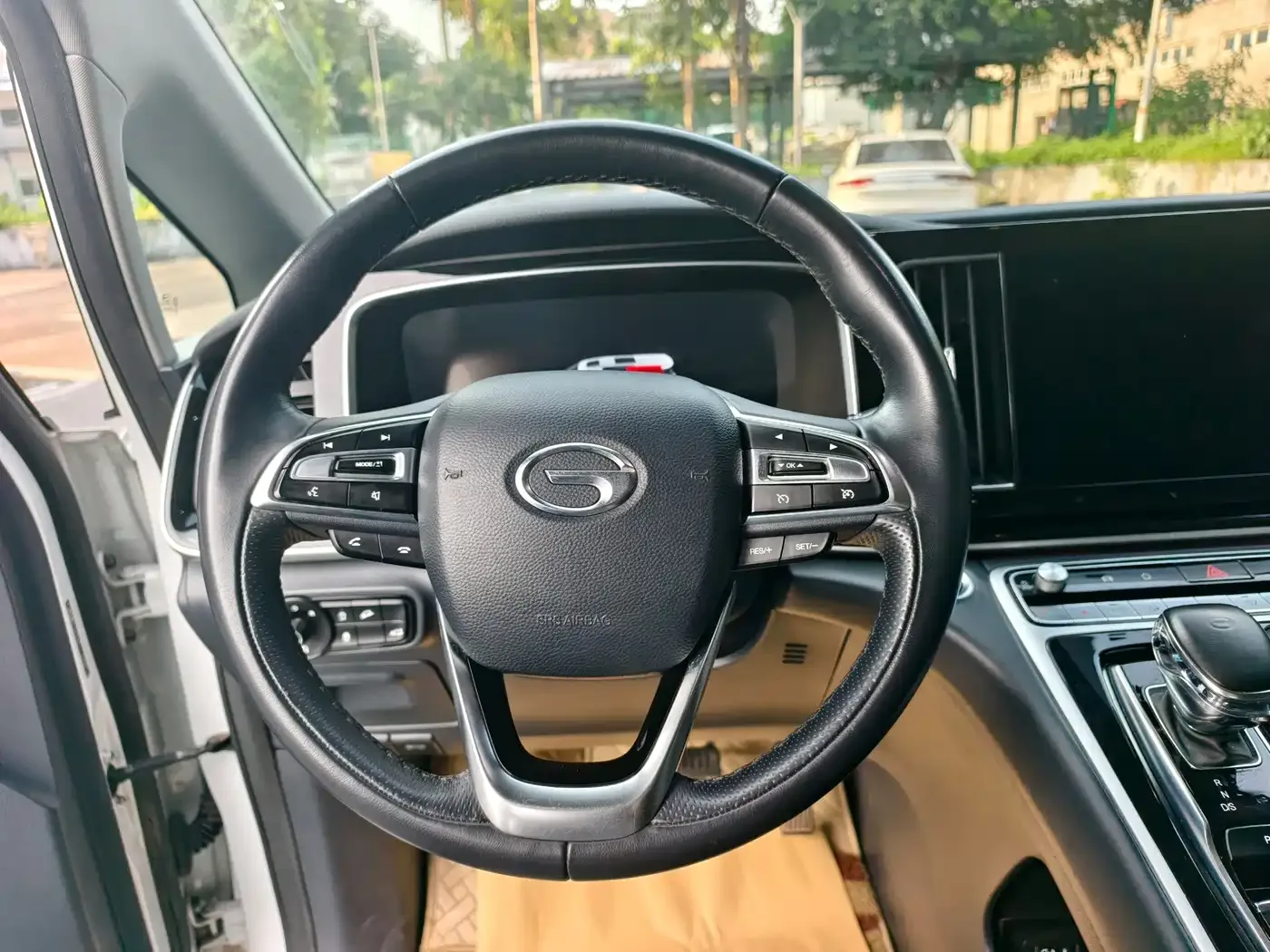 GAC Trumpchi Trumpchi M8 2023 Master Series 390T Ultimate Edition — Фото автомобиля 18