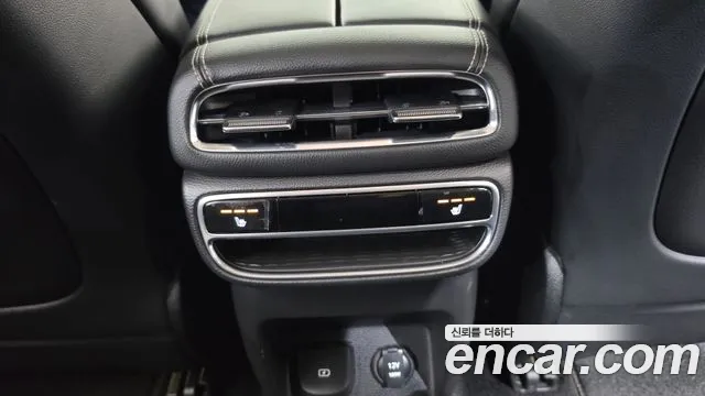 Genesis GV80 2.5T Бензин AWD — Фото автомобиля 8
