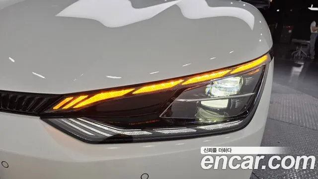 Kia EV6 — Фото автомобиля 22