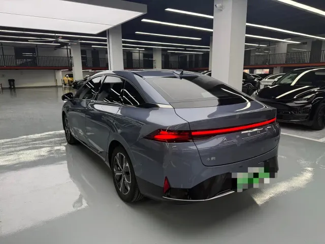 Xpeng P5 — Фото автомобиля 15