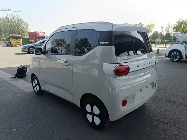 Wuling Hongguang Mini EV — Фото автомобиля 4