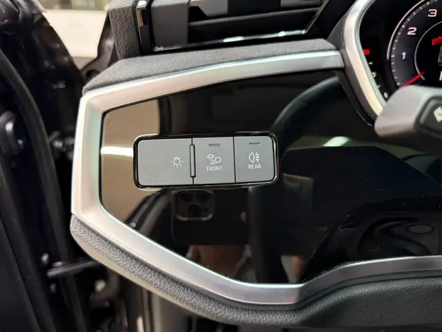 Audi Q3 — Фото автомобиля 9