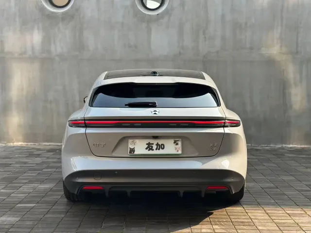 Nio ET5 Touring — Фото автомобиля 4