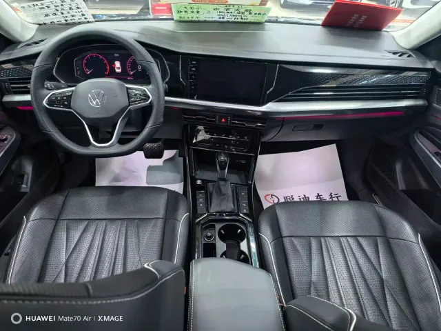 Volkswagen Passat — Фото автомобиля 7