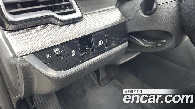 Kia Sportage Sportage 5-е поколение Бензин 1.6 турбо 2WD — Фото автомобиля 14