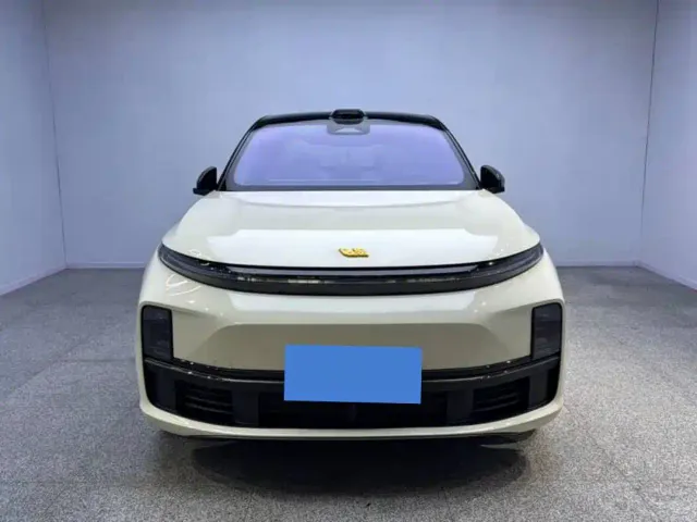 Li Auto L7 — Фото автомобиля 2