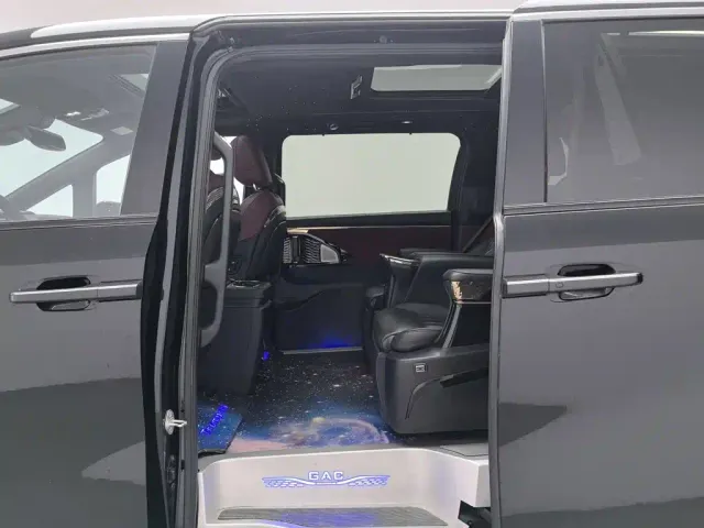 GAC Trumpchi M8 — Фото автомобиля 15