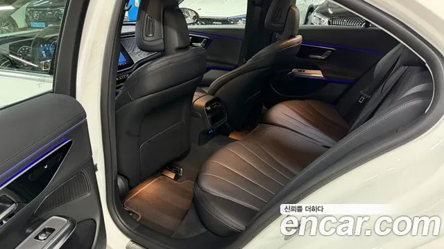 Mercedes-Benz E-Class W214 — Фото автомобиля 20