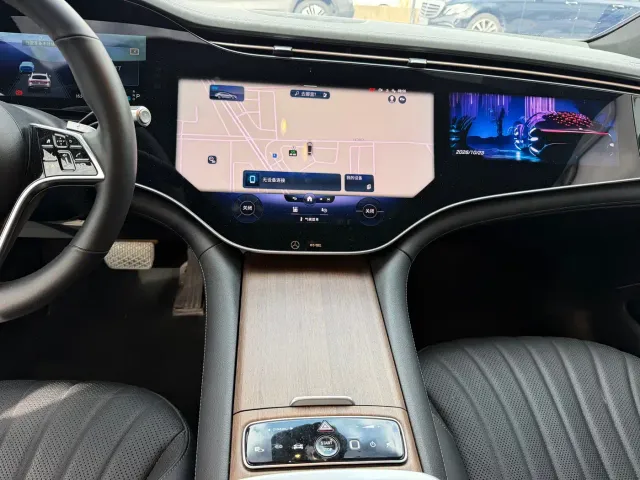 Mercedes-Benz EQS — Фото автомобиля 14