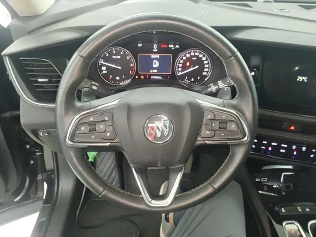 Buick Envision Plus — Фото автомобиля 10