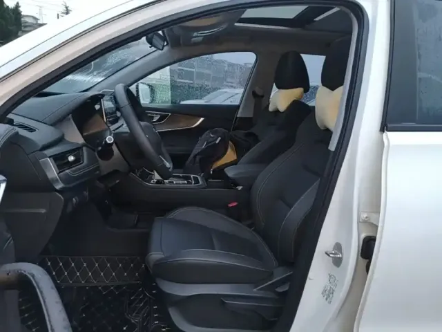 Chery Tiggo 8 — Фото автомобиля 14