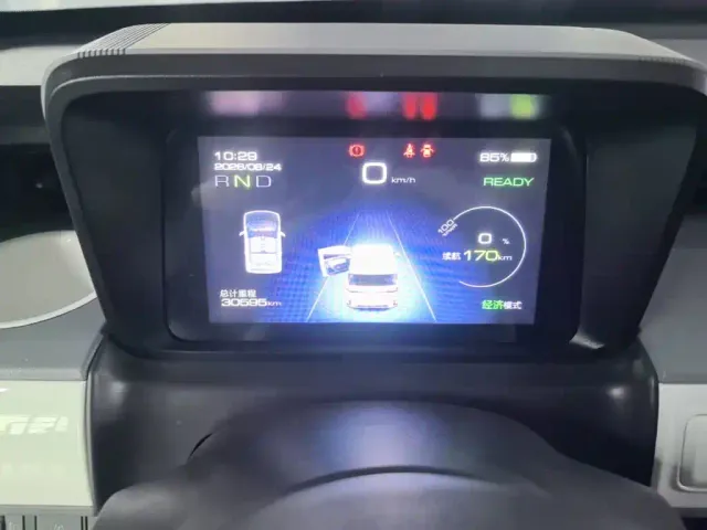 Wuling Hongguang Mini EV — Фото автомобиля 7