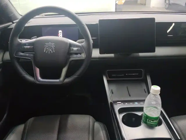 BYD Qin L — Фото автомобиля 12