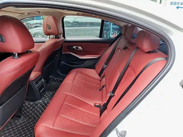 BMW 3 Series — Фото автомобиля 8