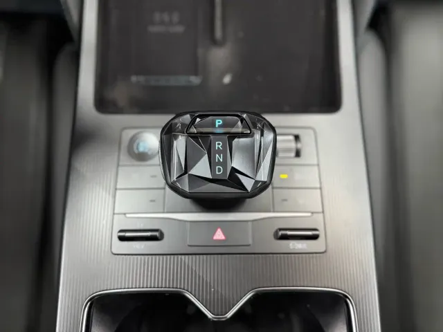 BYD Song L DM-i — Фото автомобиля 13