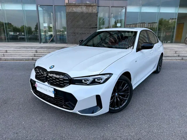Фотография автомобиля — BMW 3 Series