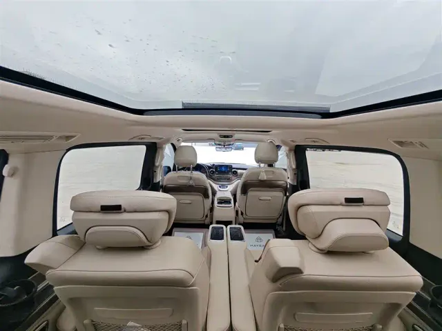 Mercedes-Benz V-Class — Фото автомобиля 15