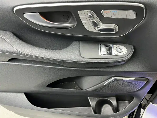 Mercedes-Benz V-Class — Фото автомобиля 19