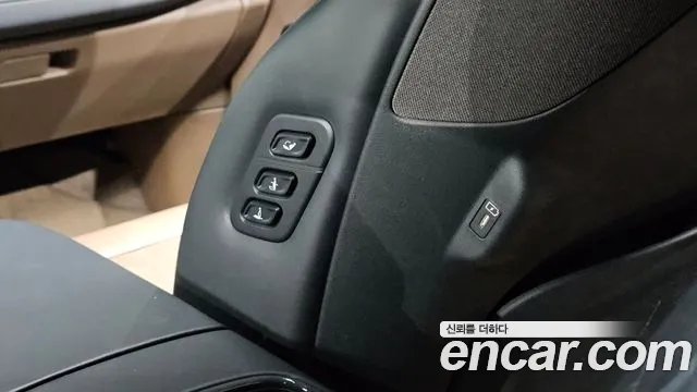 Kia EV9 Long Range 4WD — Фото автомобиля 25