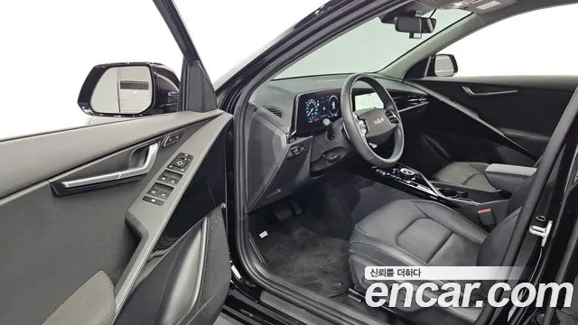 Kia Niro Niro (New) — Фото автомобиля 15