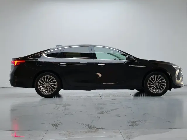Buick LaCrosse — Фото автомобиля 8