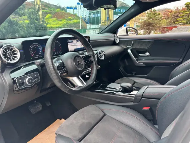 Mercedes-Benz A-Class — Фото автомобиля 3