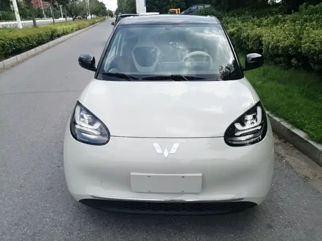 Wuling Bingo — Фото автомобиля 2
