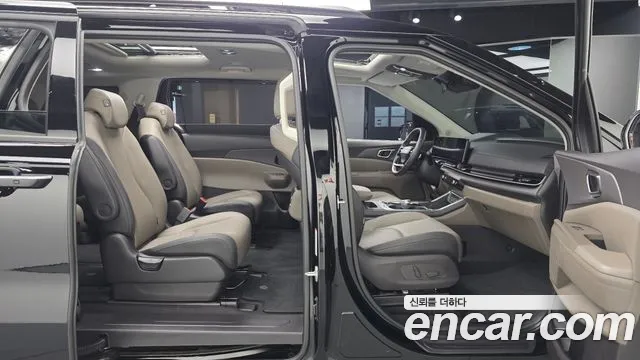 Kia Carnival Generation 4 — Фото автомобиля 26