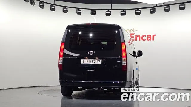 Hyundai Staria Staria 4WD Tourer 9 мест — Фото автомобиля 4