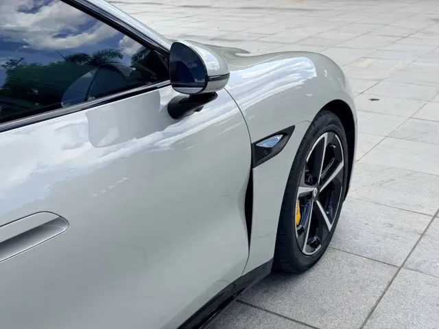 Xiaomi SU7 — Фото автомобиля 7