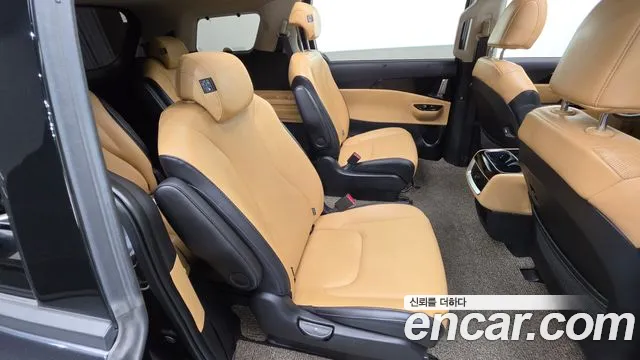 Kia Carnival 4th Gen — Фото автомобиля 30