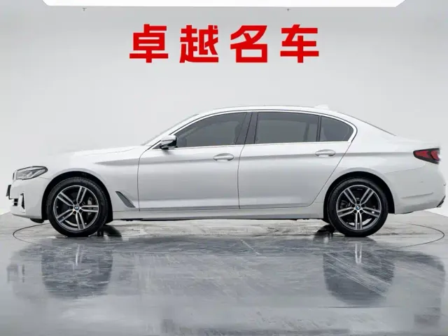BMW 5 Series — Фото автомобиля 7