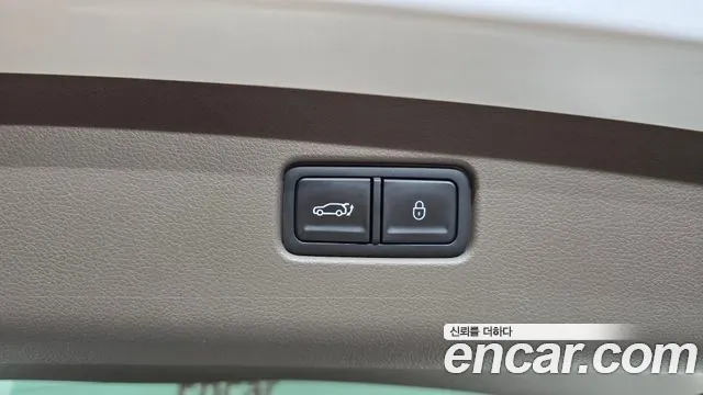 Genesis GV70 — Фото автомобиля 18