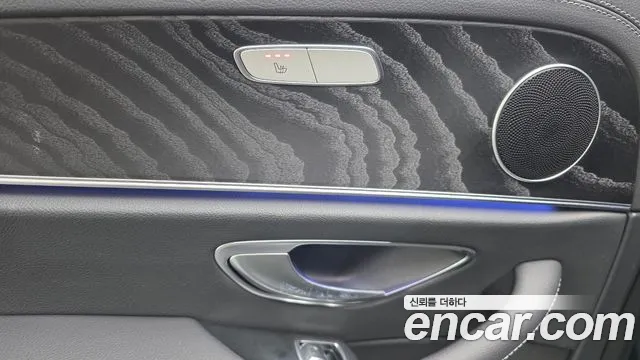 Mercedes-Benz E-Class — Фото автомобиля 18