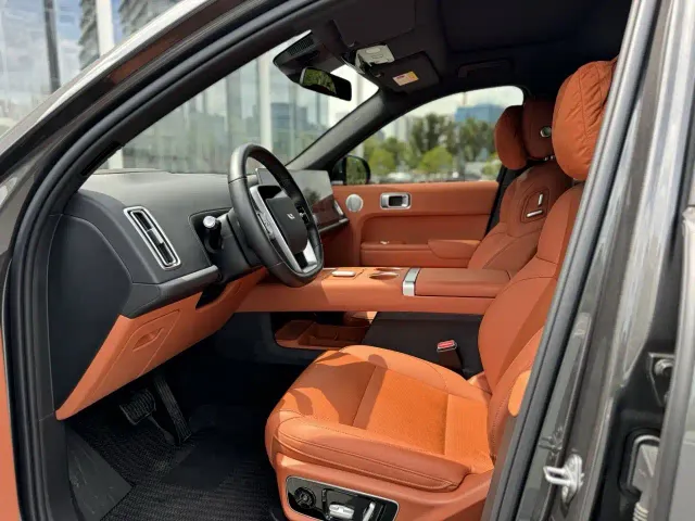 Li Auto L7 — Фото автомобиля 6