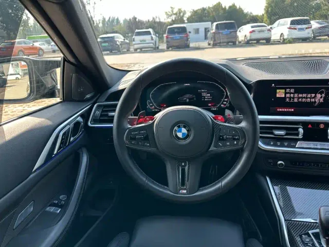 BMW M4 — Фото автомобиля 20
