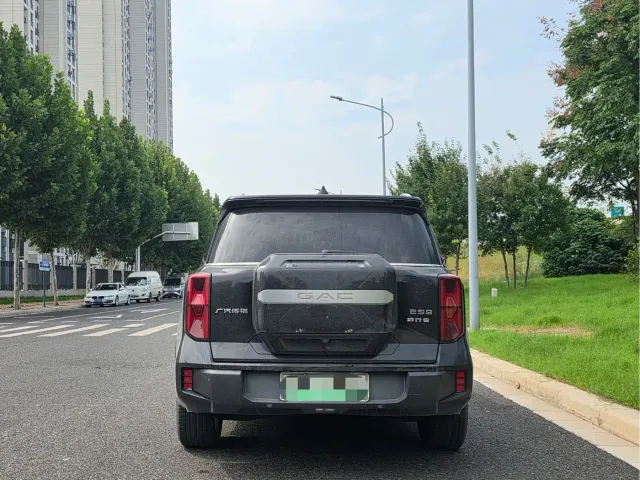 GAC Trumpchi Trumpchi ES9 2024 Model PHEV 143km Traveller Max — Фото автомобиля 9