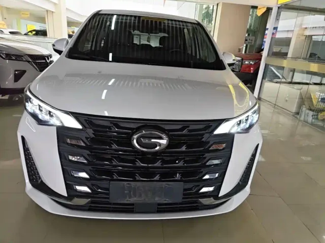 GAC Trumpchi M6 — Фото автомобиля 2