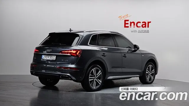Audi Q5 45 TFSI quattro Premium — Фото автомобиля 2