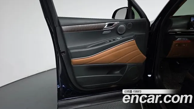 Genesis GV80 — Фото автомобиля 13