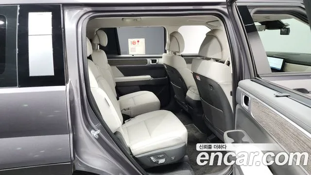Hyundai Santafe Santa Fe (MX5) Бензин 2.5T 2WD — Фото автомобиля 12
