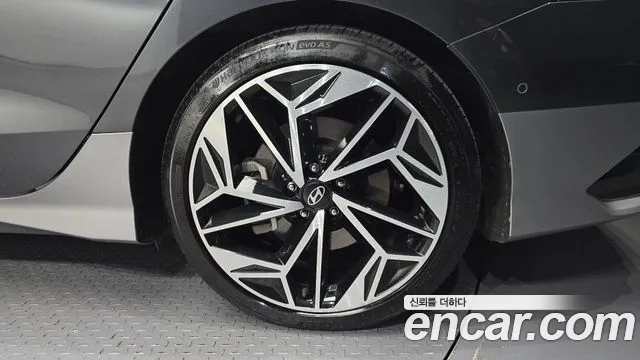 Hyundai Ioniq 6 — Фото автомобиля 6