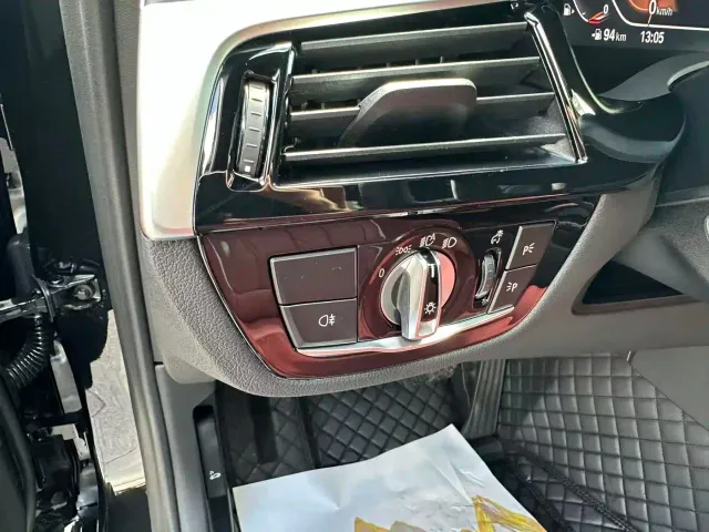 BMW 5 Series — Фото автомобиля 26