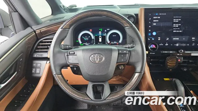 Toyota Alphard — Фото автомобиля 12