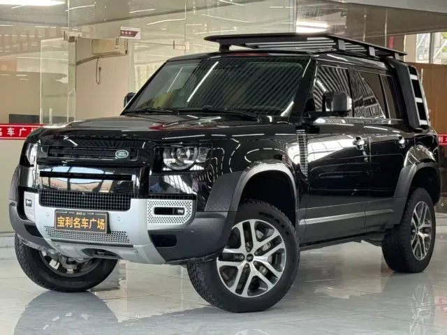 Land Rover Defender — Фото автомобиля 2