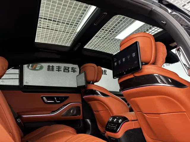 Mercedes-Benz S-Class — Фото автомобиля 27