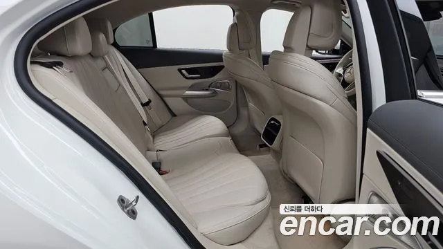 Mercedes-Benz E-Class E-класс W214 E300 4MATIC Exclusive — Фото автомобиля 10