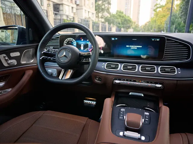 Mercedes-Benz GLS-Class — Фото автомобиля 14